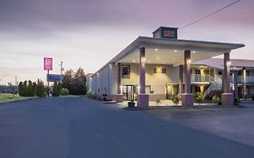 Red Roof Inn & Suites Rome